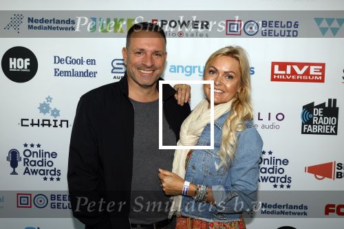 Hilversum 19 mei 2022
Radio prijzen voor de digitale radio stations bij beeld en geluid. Sophia de Boer met man