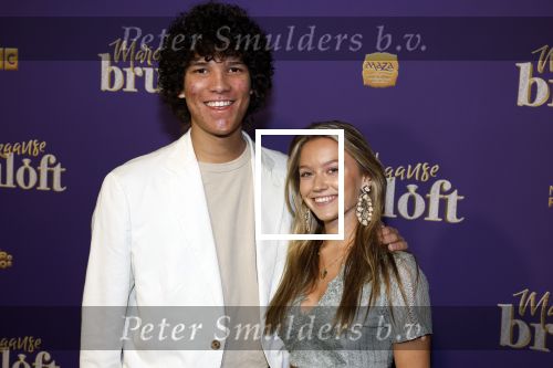 Amsterdam 30 mei 2022
Premiere Marokkaanse bruiloft in Tuschinski met oa als castleden Samouya Ahouaoui Walid Benmbarek Pip Pellens Liza Sips en Nabil Aouled Ayad in tuschinski. Sterre Koning