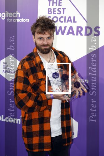 Amsterdam 25 mei 2022
Uitreiking best social awards in Amsterdam.
Tim Hofman met zijn team van BOOS
