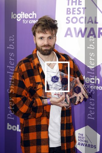 Amsterdam 25 mei 2022
Uitreiking best social awards in Amsterdam.
Tim Hofman met zijn team van BOOS