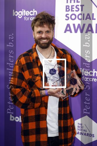 Amsterdam 25 mei 2022
Uitreiking best social awards in Amsterdam.
Tim Hofman met zijn team van BOOS
