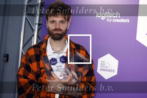Amsterdam 25 mei 2022
Uitreiking best social awards in Amsterdam.
Tim Hofman met zijn team van BOOS