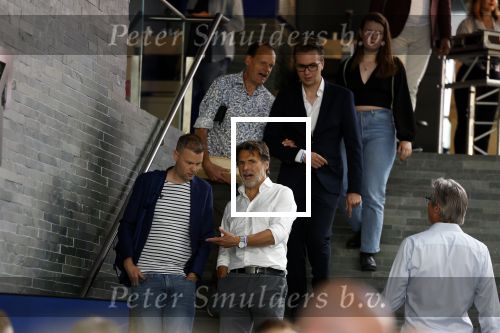 Hilversum 19 mei 2022
Radio prijzen voor de digitale radio stations bij beeld en geluid. Toine v peperstraten