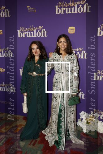 Amsterdam 30 mei 2022
Premiere Marokkaanse bruiloft in Tuschinski met oa als castleden Samouya Ahouaoui Walid Benmbarek Pip Pellens Liza Sips en Nabil Aouled Ayad in tuschinski. Touriya