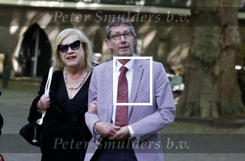 Laren 2 juni 2022
Begrafenis / dienst van Willibrord Frequin in de Sint Jansbasiliek in Laren . Tineke de Nooij en Viola Holt met man Peter