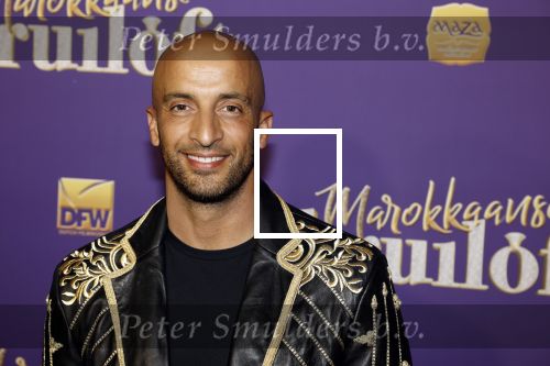 Amsterdam 30 mei 2022
Premiere Marokkaanse bruiloft in Tuschinski met oa als castleden Samouya Ahouaoui Walid Benmbarek Pip Pellens Liza Sips en Nabil Aouled Ayad in tuschinski. Walid met vrouw Mouna Laroussi