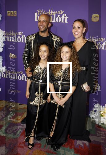 Amsterdam 30 mei 2022
Premiere Marokkaanse bruiloft in Tuschinski met oa als castleden Samouya Ahouaoui Walid Benmbarek Pip Pellens Liza Sips en Nabil Aouled Ayad in tuschinski. Walid met vrouw Mouna Laroussi