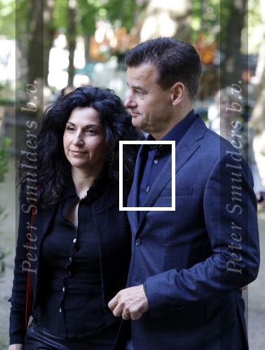 Laren 2 juni 2022
Begrafenis / dienst van Willibrord Frequin in de Sint Jansbasiliek in Laren . Wilfred Genee met zijn vrouw