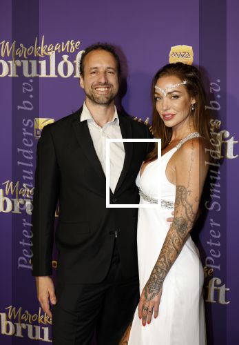 Amsterdam 30 mei 2022
Premiere Marokkaanse bruiloft in Tuschinski met oa als castleden Samouya Ahouaoui Walid Benmbarek Pip Pellens Liza Sips en Nabil Aouled Ayad in tuschinski. Willem Engel en zijn vriendin Dorien Rose