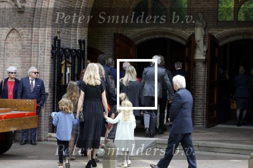 Laren 2 juni 2022
Begrafenis / dienst van Willibrord Frequin in de Sint Jansbasiliek in Laren .