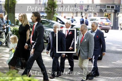 Laren 2 juni 2022
Begrafenis / dienst van Willibrord Frequin in de Sint Jansbasiliek in Laren . Gesina Rebecca Barbara Louis en  Merel Frequin waren met aanhang aanwezig