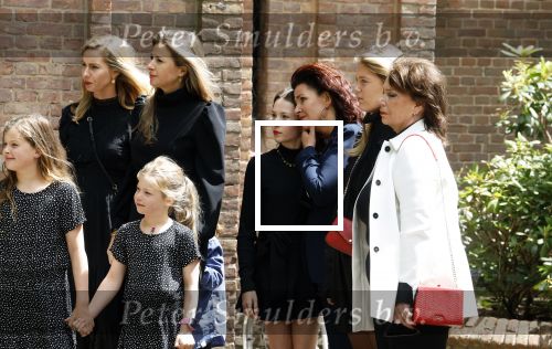 Laren 2 juni 2022
Begrafenis / dienst van Willibrord Frequin in de Sint Jansbasiliek in Laren . Gesina Rebecca Barbara Louis en  Merel Frequin waren met aanhang aanwezig