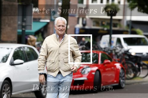 Amsterdam 30 mei 2023
Bram Moszkowicz doet boodschappen in Amsterdam zuid.