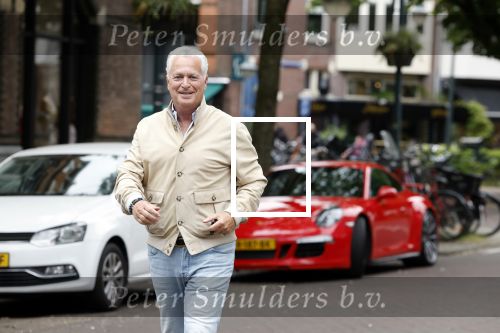 Amsterdam 30 mei 2023
Bram Moszkowicz doet boodschappen in Amsterdam zuid.