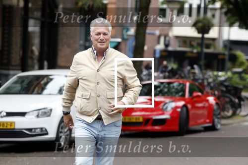 Amsterdam 30 mei 2023
Bram Moszkowicz doet boodschappen in Amsterdam zuid.