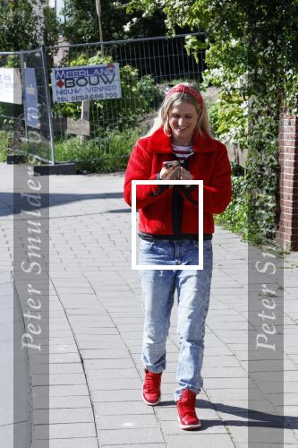 Noordwijk 17 mei 2023
Opening pension Code Rose van Martien Meiland en Erica Meiland . Ook Montana Maxime en Leroy Molkenboer zijn aanwezig Dochter Claire doet de openingshandeling.
Britt Dekker