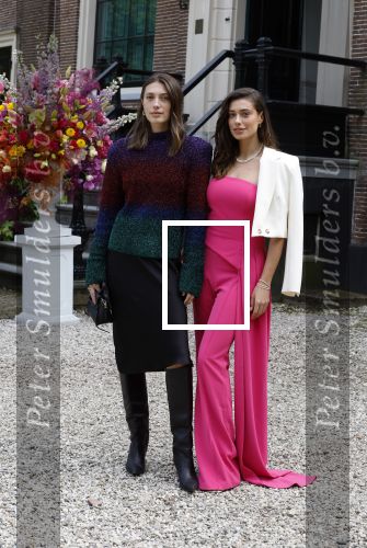 Amsterdam 18 mei 2023
Feest Netflix/ Vogue bij Huize Frankendael.
Chelsey Weimar met ...