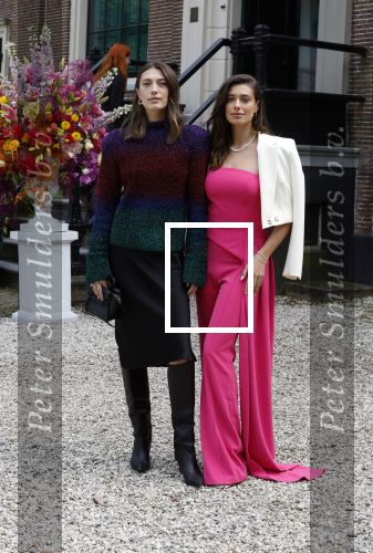 Amsterdam 18 mei 2023
Feest Netflix/ Vogue bij Huize Frankendael.
Chelsey Weimar met ...