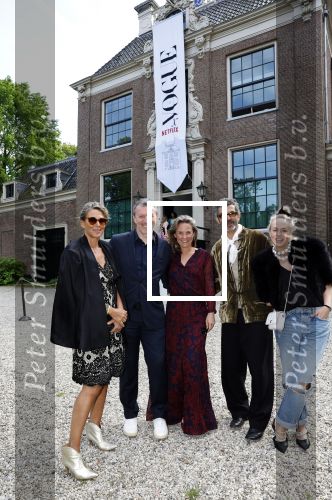 Amsterdam 18 mei 2023
Presentatie netflix serie  Queen CHarlotte met oa aanwezig India Amarteifio en Corey Mylchreest .
Serie is samenwerking met Vogue. Het feest is bij Huize Frankendaal. Davy Hezemans met relaties