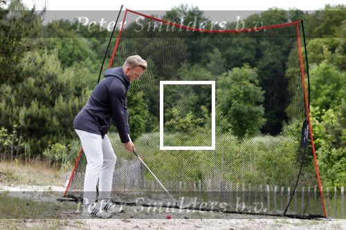 Cromvoirt 25 mei 2023
Dirk Kuyt deed vandaag mee met BEAT THE PRO op de KLM Open op golfbaan Bernardus. Ook zijn vriendin Kate Ruinemans was erbij.