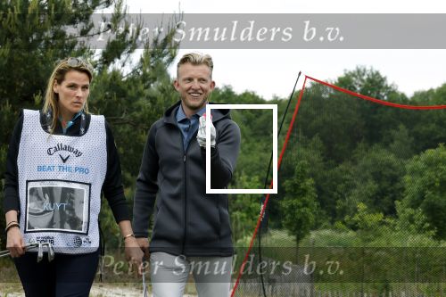 Cromvoirt 25 mei 2023
Dirk Kuyt deed vandaag mee met BEAT THE PRO op de KLM Open op golfbaan Bernardus. Ook zijn vriendin Kate Ruinemans was erbij.