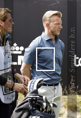 Cromvoirt 25 mei 2023
Dirk Kuyt deed vandaag mee met BEAT THE PRO op de KLM Open op golfbaan Bernardus. Ook zijn vriendin Kate Ruinemans was erbij.