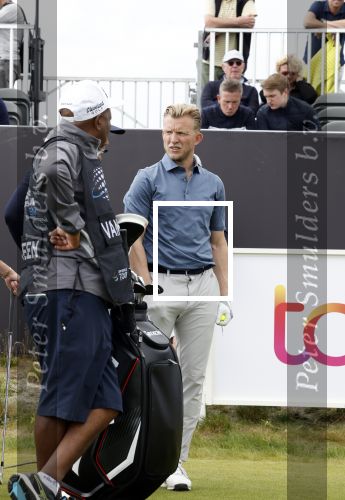 Cromvoirt 25 mei 2023
Dirk Kuyt deed vandaag mee met BEAT THE PRO op de KLM Open op golfbaan Bernardus. Ook zijn vriendin Kate Ruinemans was erbij.