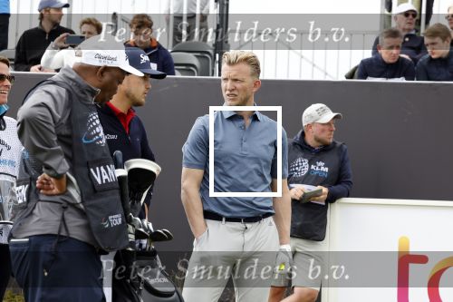 Cromvoirt 25 mei 2023
Dirk Kuyt deed vandaag mee met BEAT THE PRO op de KLM Open op golfbaan Bernardus. Ook zijn vriendin Kate Ruinemans was erbij.