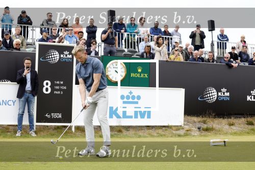 Cromvoirt 25 mei 2023
Dirk Kuyt deed vandaag mee met BEAT THE PRO op de KLM Open op golfbaan Bernardus. Ook zijn vriendin Kate Ruinemans was erbij.