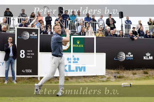 Cromvoirt 25 mei 2023
Dirk Kuyt deed vandaag mee met BEAT THE PRO op de KLM Open op golfbaan Bernardus. Ook zijn vriendin Kate Ruinemans was erbij.