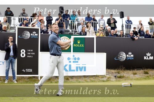 Cromvoirt 25 mei 2023
Dirk Kuyt deed vandaag mee met BEAT THE PRO op de KLM Open op golfbaan Bernardus. Ook zijn vriendin Kate Ruinemans was erbij.