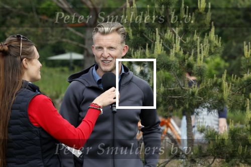 Cromvoirt 25 mei 2023
Dirk Kuyt deed vandaag mee met BEAT THE PRO op de KLM Open op golfbaan Bernardus. Ook zijn vriendin Kate Ruinemans was erbij.