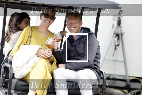 Cromvoirt 25 mei 2023
Dirk Kuyt deed vandaag mee met BEAT THE PRO op de KLM Open op golfbaan Bernardus. Ook zijn vriendin Kate Ruinemans was erbij.