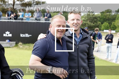 Cromvoirt 25 mei 2023
Dirk Kuyt deed vandaag mee met BEAT THE PRO op de KLM Open op golfbaan Bernardus. Ook zijn vriendin Kate Ruinemans was erbij.