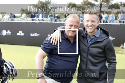 Cromvoirt 25 mei 2023
Dirk Kuyt deed vandaag mee met BEAT THE PRO op de KLM Open op golfbaan Bernardus. Ook zijn vriendin Kate Ruinemans was erbij.