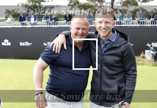 Cromvoirt 25 mei 2023
Dirk Kuyt deed vandaag mee met BEAT THE PRO op de KLM Open op golfbaan Bernardus. Ook zijn vriendin Kate Ruinemans was erbij.