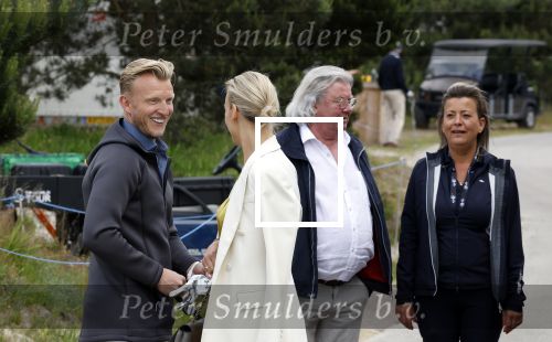 Cromvoirt 25 mei 2023
Dirk Kuyt deed vandaag mee met BEAT THE PRO op de KLM Open op golfbaan Bernardus. Ook zijn vriendin Kate Ruinemans was erbij.