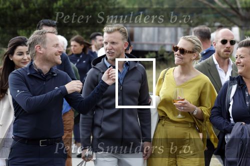 Cromvoirt 25 mei 2023
Dirk Kuyt deed vandaag mee met BEAT THE PRO op de KLM Open op golfbaan Bernardus. Ook zijn vriendin Kate Ruinemans was erbij.