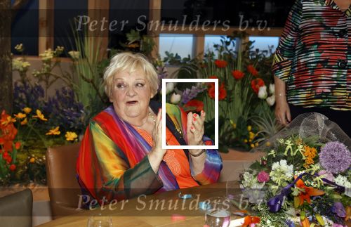 Hilversum 27 mei 2023
Omroep Max viert tijdens uitzending de 80e verjaardag van Erica Terpstra.
Aanwezig oa oa Albert Verlinde Onno Hoes Robert v Beckhoven Jan Slagter Sybrand Niessen Aran bade en Trinko Keen.