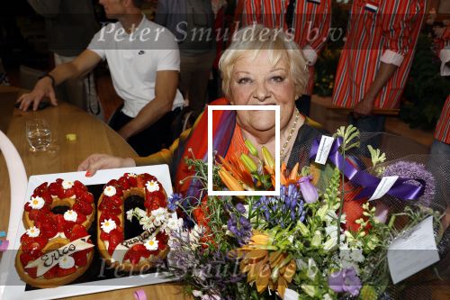 Hilversum 27 mei 2023
Omroep Max viert tijdens uitzending de 80e verjaardag van Erica Terpstra.
Aanwezig oa oa Albert Verlinde Onno Hoes Robert v Beckhoven Jan Slagter Sybrand Niessen Aran bade en Trinko Keen.