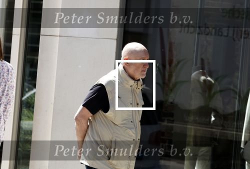 Amsterdam 31 mei 2023
Hugo Metsers wandelend door Amsterdam zuid.