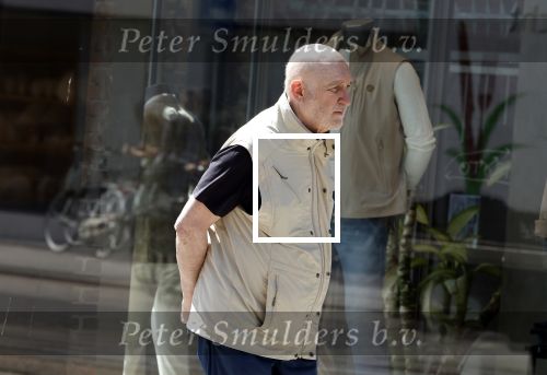 Amsterdam 31 mei 2023
Hugo Metsers wandelend door Amsterdam zuid.
