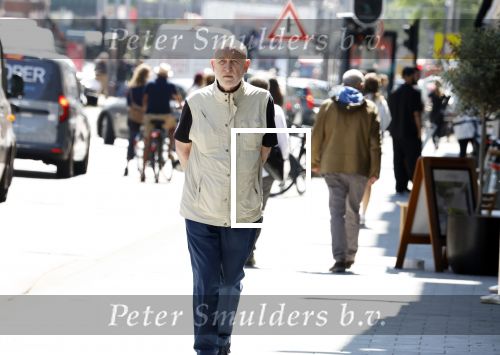 Amsterdam 31 mei 2023
Hugo Metsers wandelend door Amsterdam zuid.