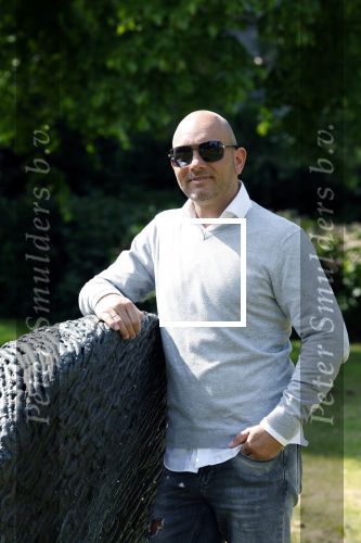 Amersfoort 19 mei 2023
Jeroen Jansema en Robin samen in een park in Amersfoort . Ze hebben elkaar leren kennen via het programma Liefde op het eerste gezicht . Jeroen had ook al meegedaan aan MAFS Married at First Sight