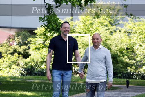 Amersfoort 19 mei 2023
Jeroen Jansema en Robin samen in een park in Amersfoort . Ze hebben elkaar leren kennen via het programma Liefde op het eerste gezicht . Jeroen had ook al meegedaan aan MAFS Married at First Sight