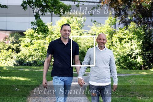 Amersfoort 19 mei 2023
Jeroen Jansema en Robin samen in een park in Amersfoort . Ze hebben elkaar leren kennen via het programma Liefde op het eerste gezicht . Jeroen had ook al meegedaan aan MAFS Married at First Sight