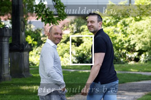 Amersfoort 19 mei 2023
Jeroen Jansema en Robin samen in een park in Amersfoort . Ze hebben elkaar leren kennen via het programma Liefde op het eerste gezicht . Jeroen had ook al meegedaan aan MAFS Married at First Sight