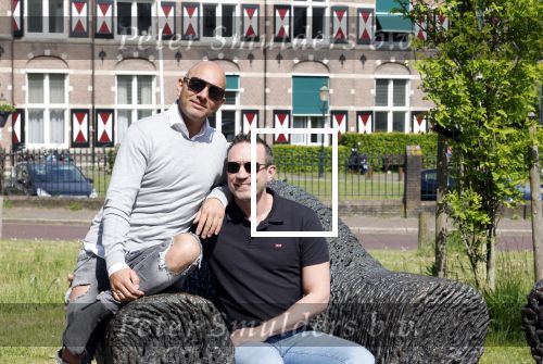 Amersfoort 19 mei 2023
Jeroen Jansema en Robin samen in een park in Amersfoort . Ze hebben elkaar leren kennen via het programma Liefde op het eerste gezicht . Jeroen had ook al meegedaan aan MAFS Married at First Sight