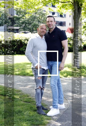 Amersfoort 19 mei 2023
Jeroen Jansema en Robin samen in een park in Amersfoort . Ze hebben elkaar leren kennen via het programma Liefde op het eerste gezicht . Jeroen had ook al meegedaan aan MAFS Married at First Sight