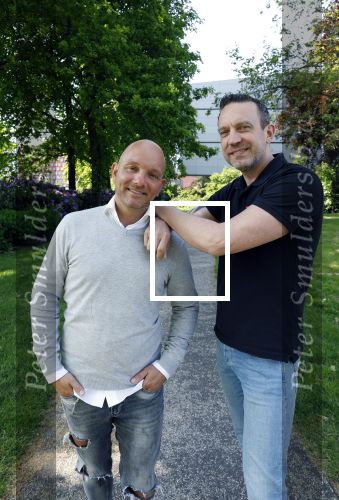 Amersfoort 19 mei 2023
Jeroen Jansema en Robin samen in een park in Amersfoort . Ze hebben elkaar leren kennen via het programma Liefde op het eerste gezicht . Jeroen had ook al meegedaan aan MAFS Married at First Sight